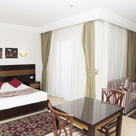 Pyramisa Sunset Pearl Apartments Хургада Экстерьер фото