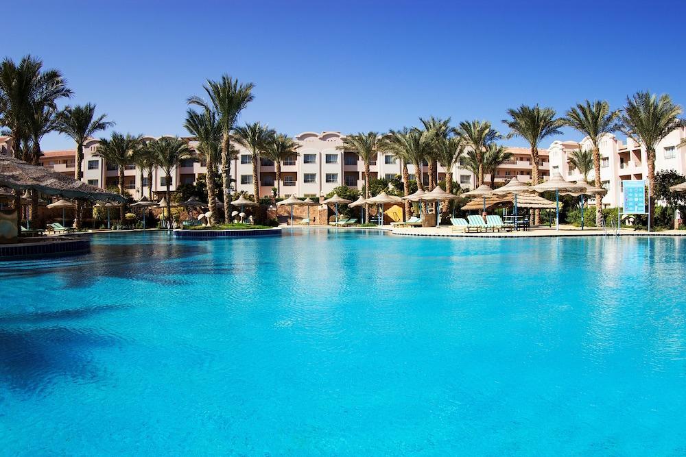 Pyramisa Sunset Pearl Apartments Хургада Экстерьер фото
