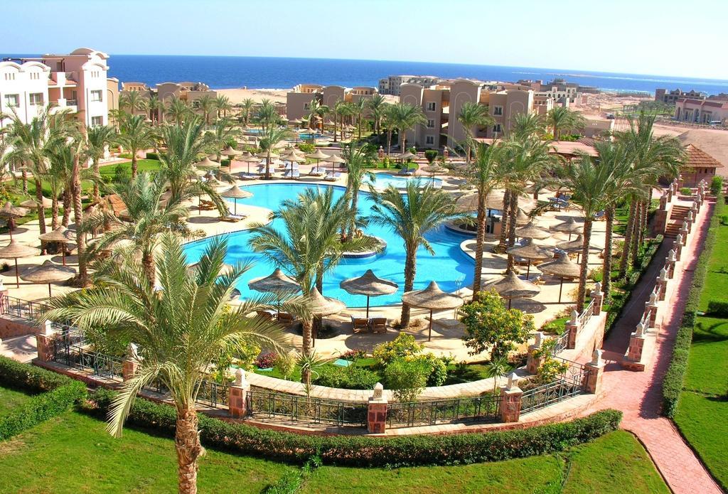 Pyramisa Sunset Pearl Apartments Хургада Экстерьер фото