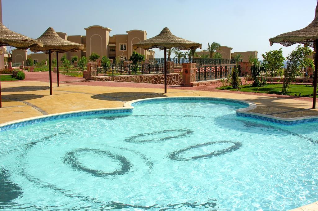 Pyramisa Sunset Pearl Apartments Хургада Экстерьер фото