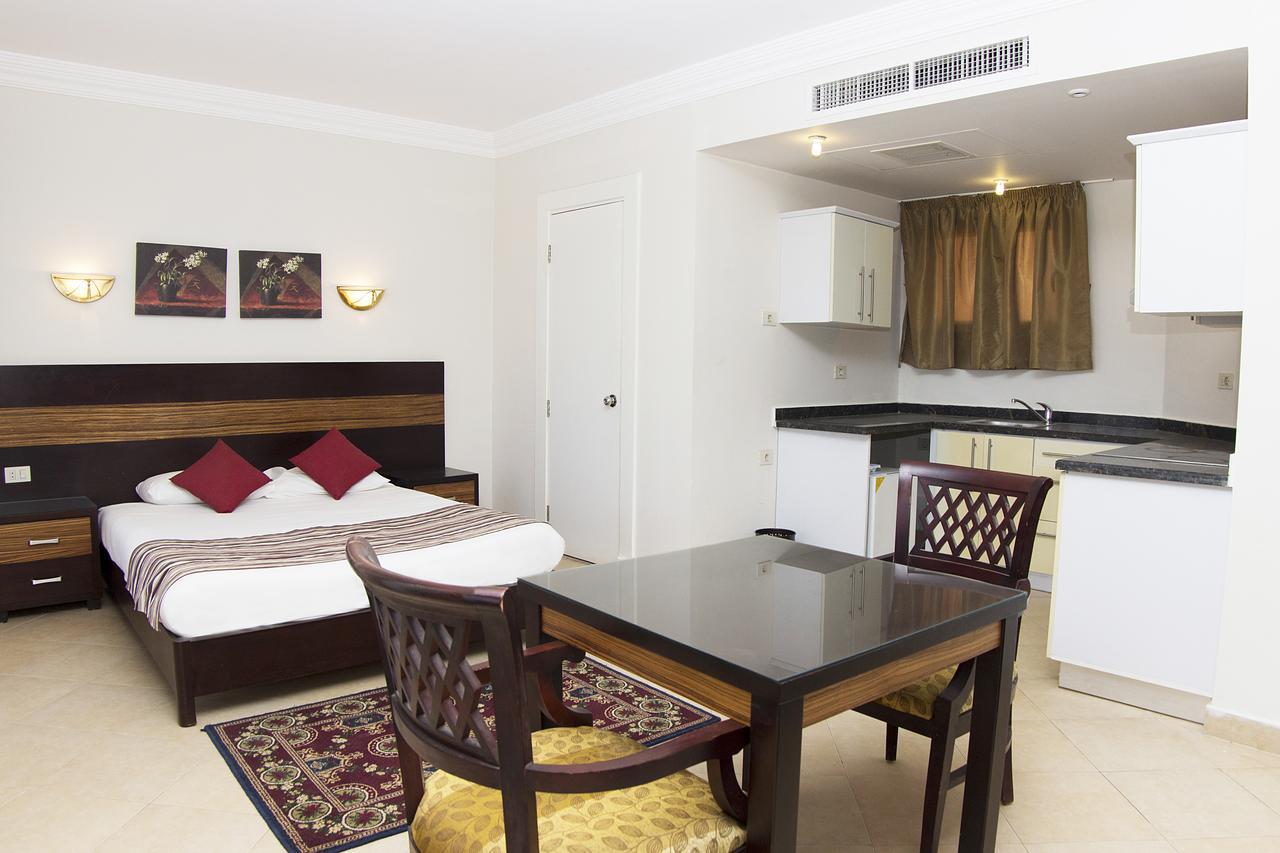 Pyramisa Sunset Pearl Apartments Хургада Экстерьер фото